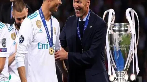 中国男足世界排名跌落至第92位。